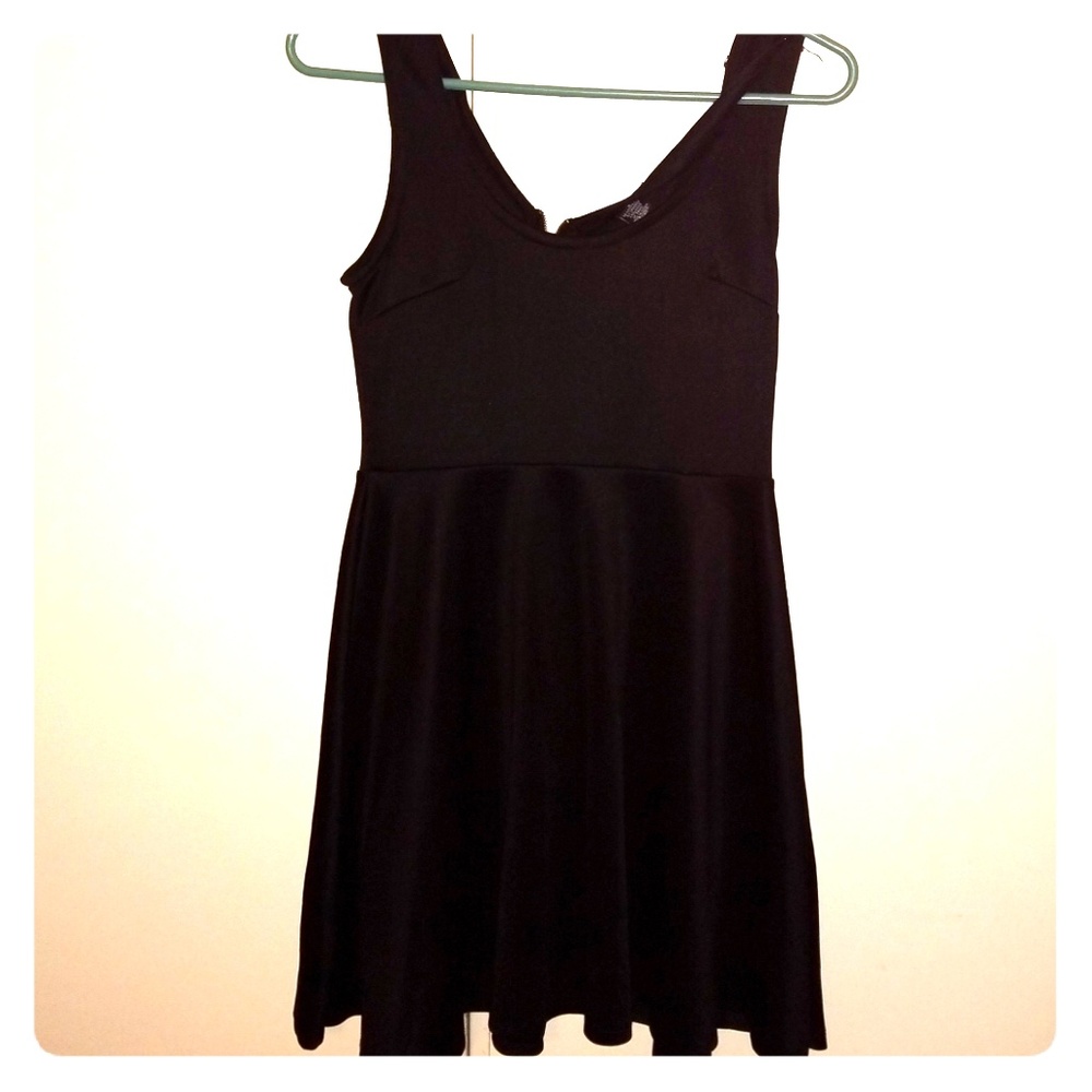 Short black dress
